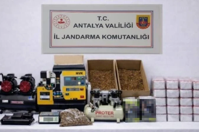 Alanya’da 17 kilogram kıyılmış tütün ele geçirildi