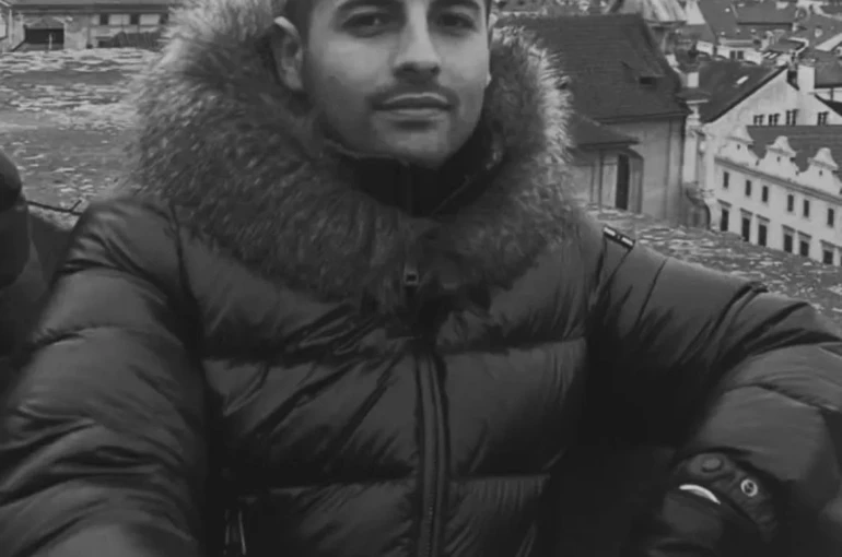 Alanya’da otomobilin çarptığı motosikletli hastanede hayatını kaybetti 