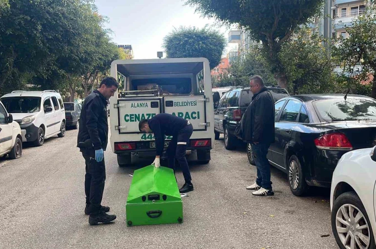 Alanya’da yaşayan Alman evinde ölü bulundu 
