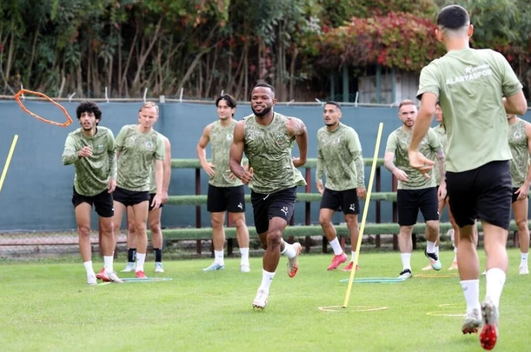 Alanyaspor, Trabzonspor maçı hazırlıklarını tamamladı 