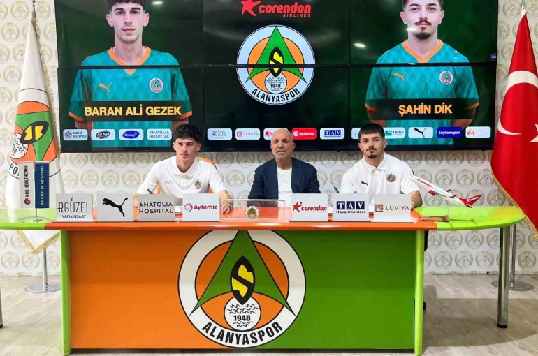 Alanyaspor’dan orta sahaya çifte takviye