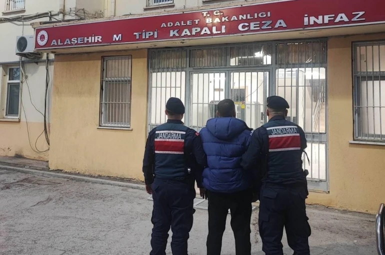 Alaşehir’de sentetik ecza operasyonu: 1 tutuklama 