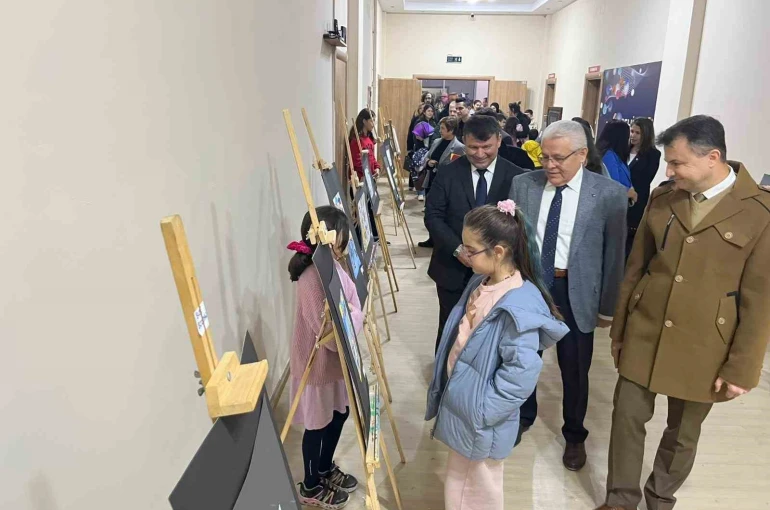 Alaşehirli öğrencilerden Filistin’e duygu dolu şiirlerle destek 