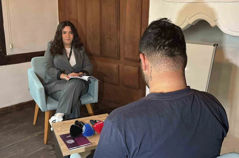 Alkol bağımlılığını yendi, şimdi diğer gençlere umut oluyor 