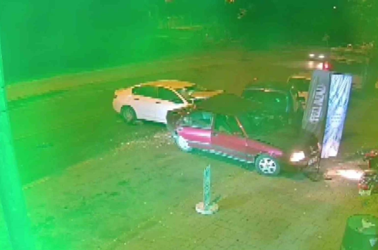 Alkollü sürücü aniden gaza bastı, ortalık savaş alanına döndü