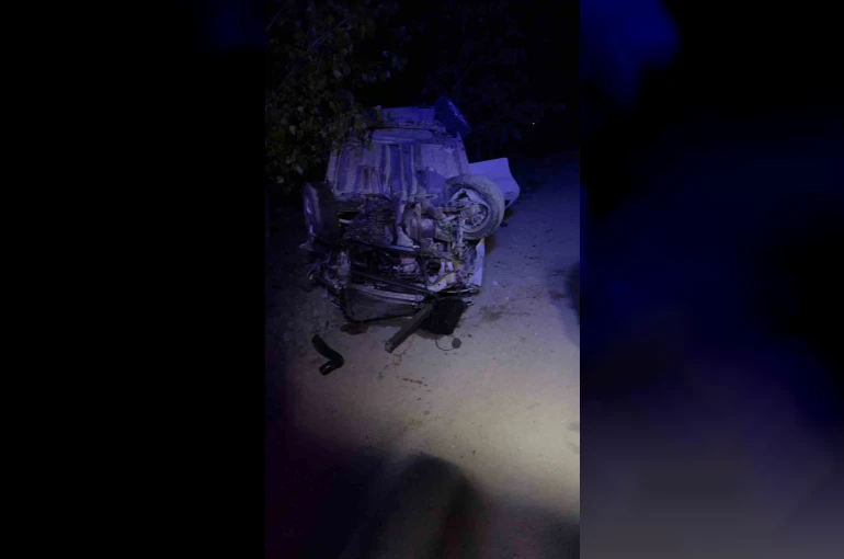Alkollü sürücü otomobiliyle takla attı 