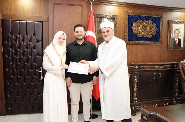 Alman Anna, Amasya’da Müslüman oldu 