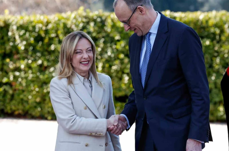 Almanya Başbakanı Merz: "Avrupa, Arktik’in savunması için daha fazlasını yapmalı ve yapacak"