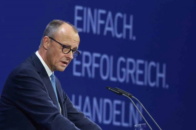 Almanya Başbakanı Merz: "Ukraynalı gençler Almanya’ya gelmek yerine ülkelerinde kalarak hizmet etmeli" 