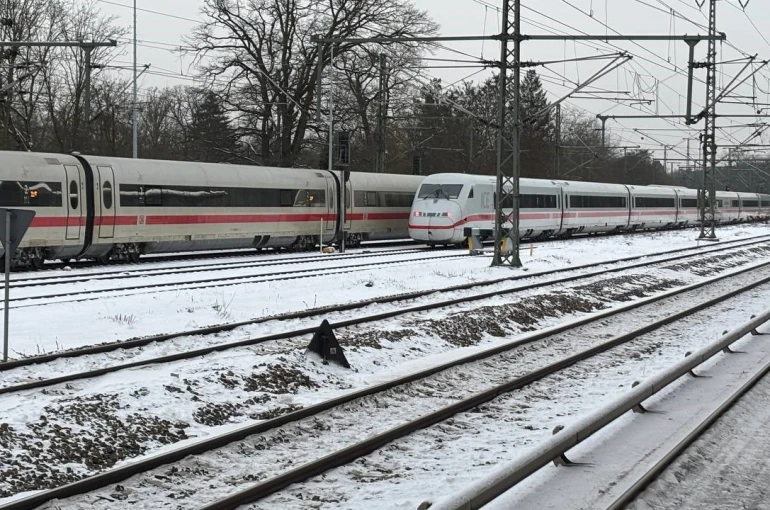 Almanya’da kar fırtınasında meydana gelen kazada 2 kişi öldü