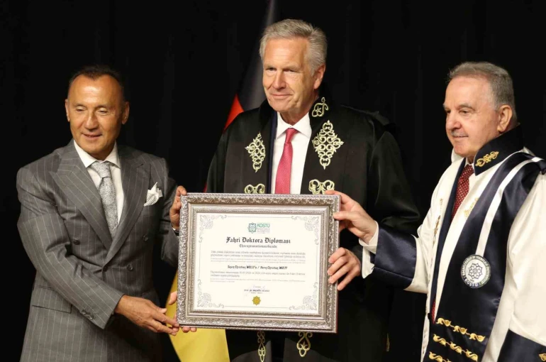 Almanya’nın 10. Cumhurbaşkanı Wulff’a Kocaeli’de fahri doktora 