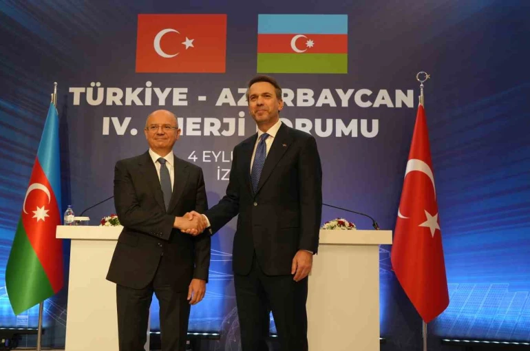 Alparslan Bayraktar ile Azerbaycan Enerji Bakanı Perviz Şahbazov ortak basın toplantısı düzenledi 