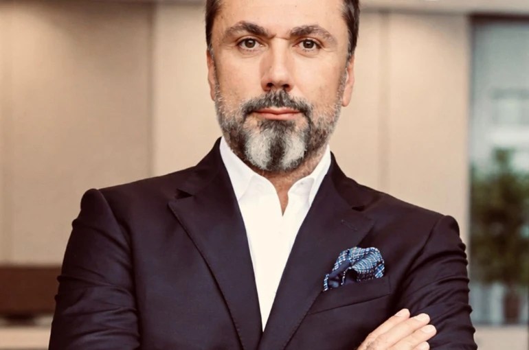 Altında sert dalgalanma