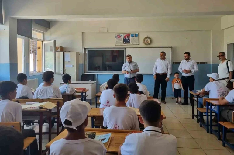 Altınözü’nde çocuklardan kuran kursuna yoğun ilgi 