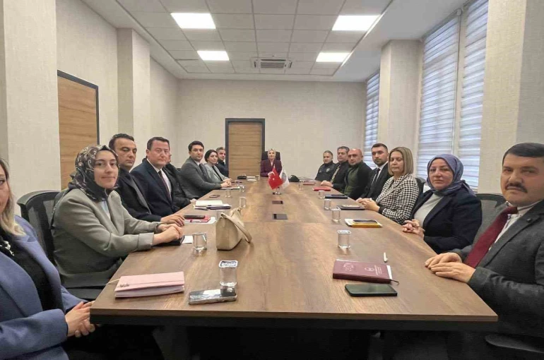 Altıntaş’ta İlçe İdare Şube Başkanları Toplantısı yapıldı 