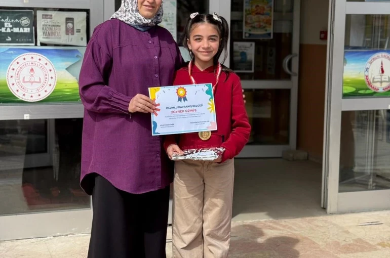 Altıntaş’ta minik öğrencinin çevre duyarlılığı 