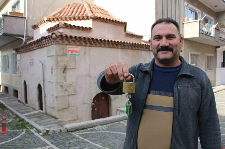 Amasya’da kapısına kilit vurulan 9 türbeden 5’i yeniden ziyarete açıldı 
