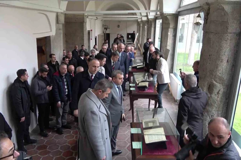 "Amasya’dan İstanbul’a Şeyh Hamdullah Yazma Eser Sergisi" açıldı 