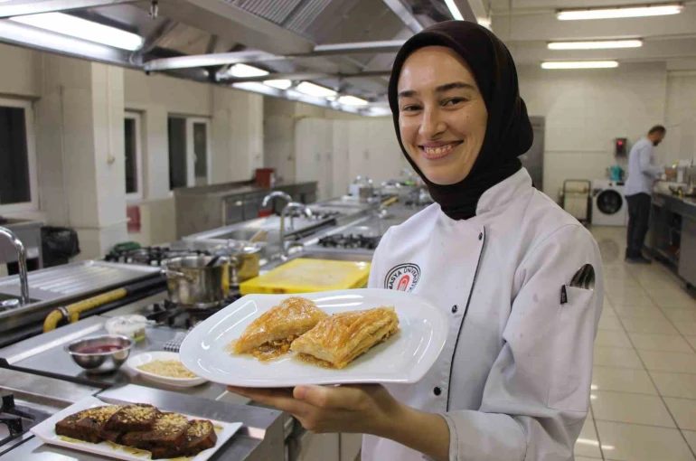 Amasya’nın yeni lezzeti ‘elmalı baklava’ 