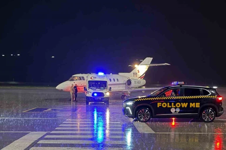 Ambulans uçak 10 aylık bebek için Şırnak’tan Ankara’ya havalandı 