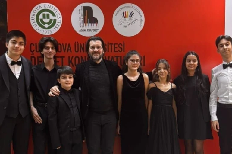Anadolu Üniversitesi piyano öğrencilerinden uluslararası yarışmada büyük başarı 