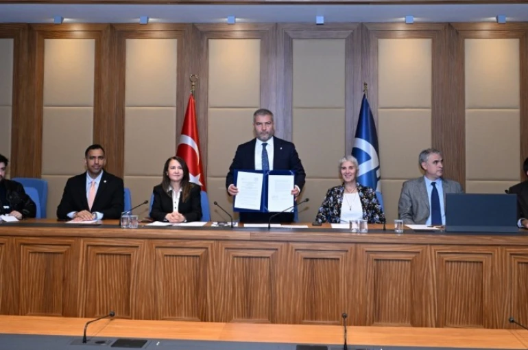 Anadolu Üniversitesi ve AIOA arasında akademik iş birliği 