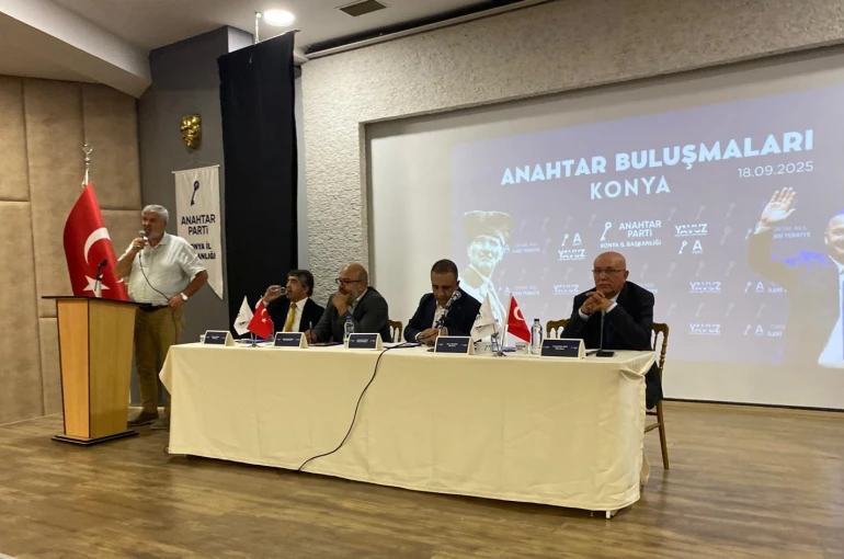 Anahtar Parti Genel Merkezi Konya il teşkilatıyla bir araya geldi