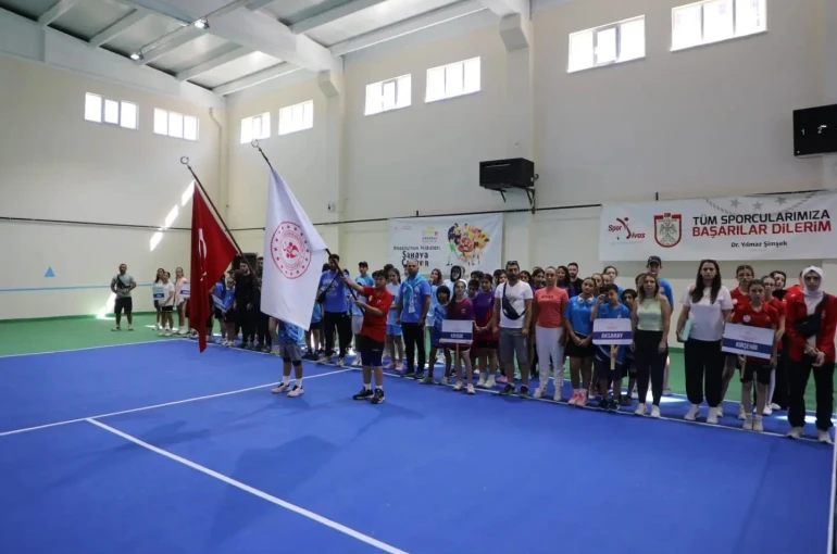 ANALİG tenis müsabakalarının açılış seremonisi yapıldı