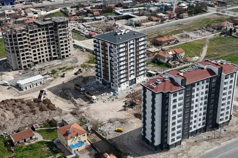 Anbar 2. Etap Kentsel Dönüşüm Blokları hızla yükseliyor