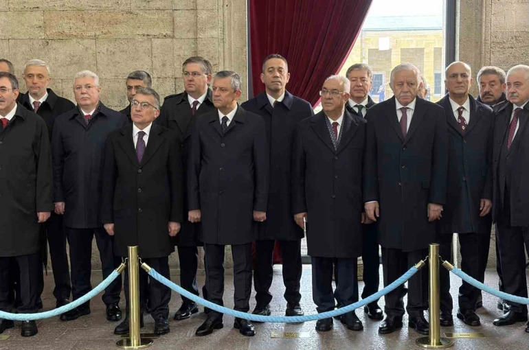 Anıtkabir’de 23 Nisan töreni 