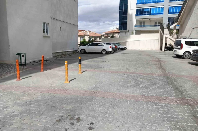 Ankara’da 13. kattan düşen 6 yaşındaki çocuk hayatını kaybetti 