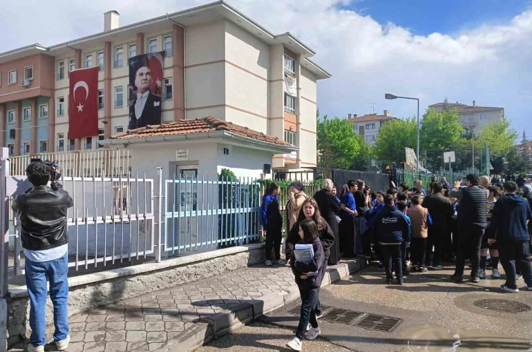 Ankara’da 5. sınıf öğrencisinin okula tabanca getirdiği iddiası 