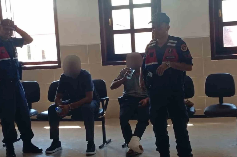 Ankara’da kayınpederi ve kayınvalidesini öldüren şüpheli ile birlikte 2 kişi adliyeye sevk edildi 