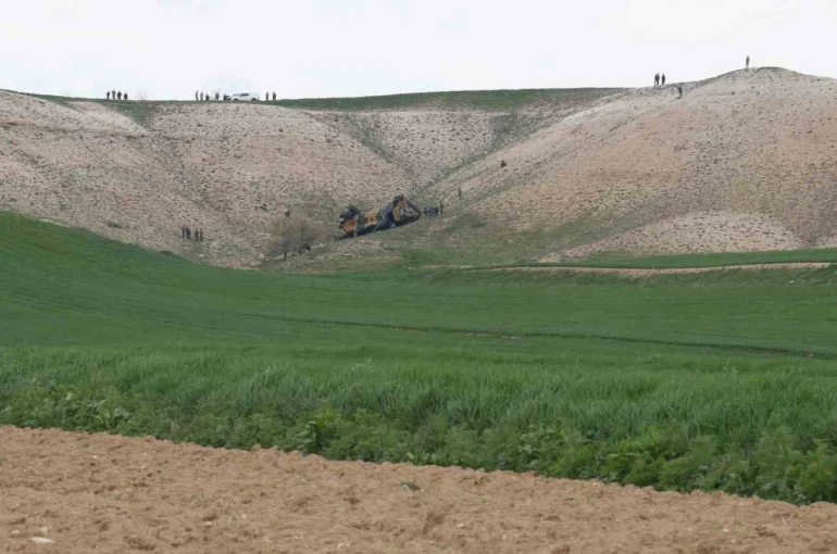 Ankara’da kaza kırıma uğrayan helikopterle ilgili incelemeler devam ediyor 