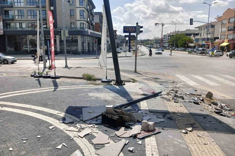 Ankara’da taksi ile otomobil çarpıştı: 1 ölü, 1 ağır yaralı 