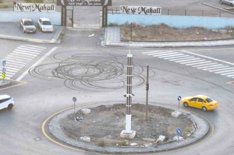 Ankara’da trafiği kapatıp drift atan trafik magandaları kamerada 