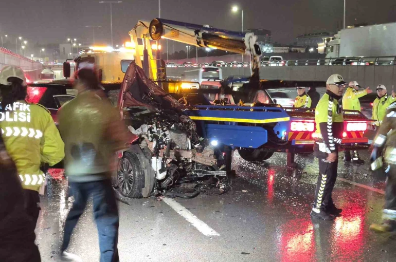 Ankara’da zincirleme kaza: 3’ü ağır 8 yaralı 
