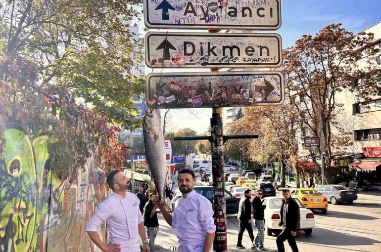 Ankara’nın meşhur tabelasına balık hasadı