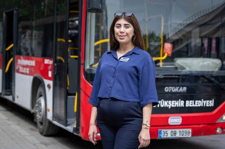 Anne adayı ESHOT şoförü, doğum sonrası direksiyona dönmek için gün sayıyor 