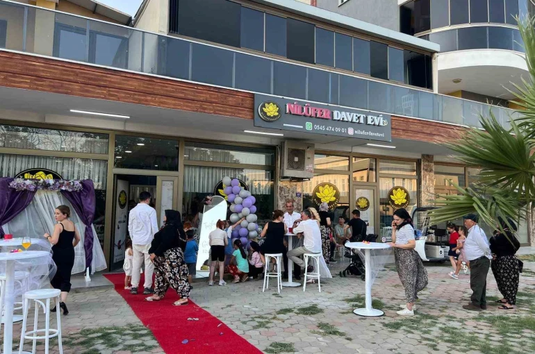 Anne kız el ele verdi, Köşk’teki tüm kadınların sorunlarına çözüm üretti 