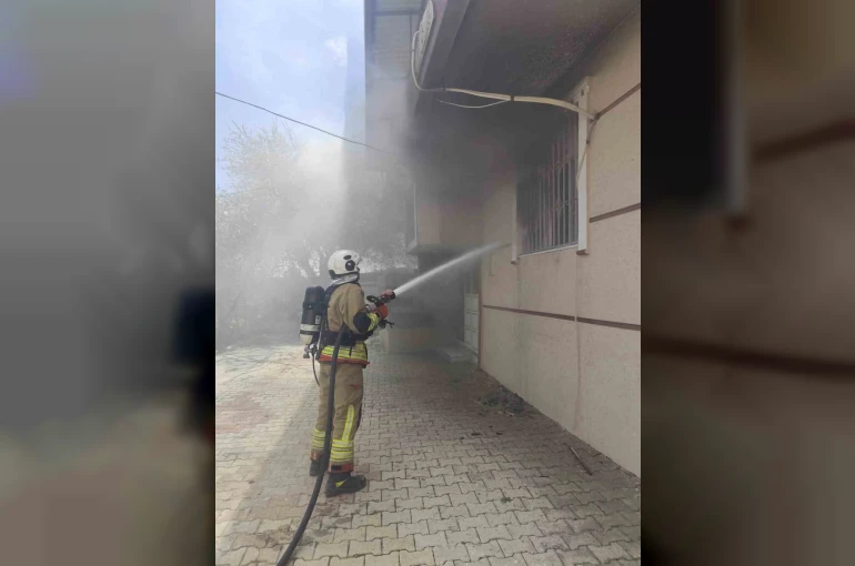 Antakya’da ev yangını 