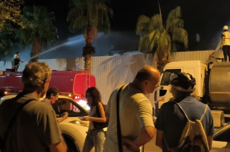 Antalya Arkeoloji Müzesi’nde ki 100 bine yakın eser güvenli bir şekilde depolara taşındı 