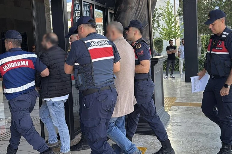 Antalya’da sahte pasaportla 24 milyon liralık arsa vurgunu: 6 gözaltı