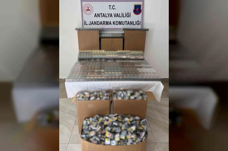 Antalya’da 1 milyon lira değerinde kaçak sigara ele geçirildi 