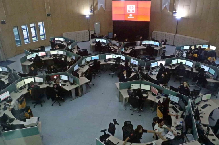 Antalya’da 112 Acil Çağrı Merkezine 2025 yılında 3 milyon çağrı geldi, yüzde 54’ü asılsız çıktı 