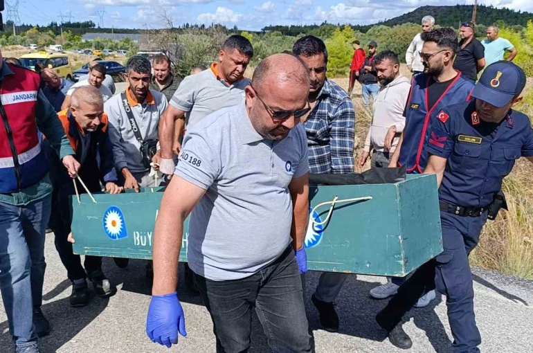 Antalya’da çöp kamyonunda korkunç cinayet: Mesai arkadaşını boğazından bıçaklayarak öldürdü 