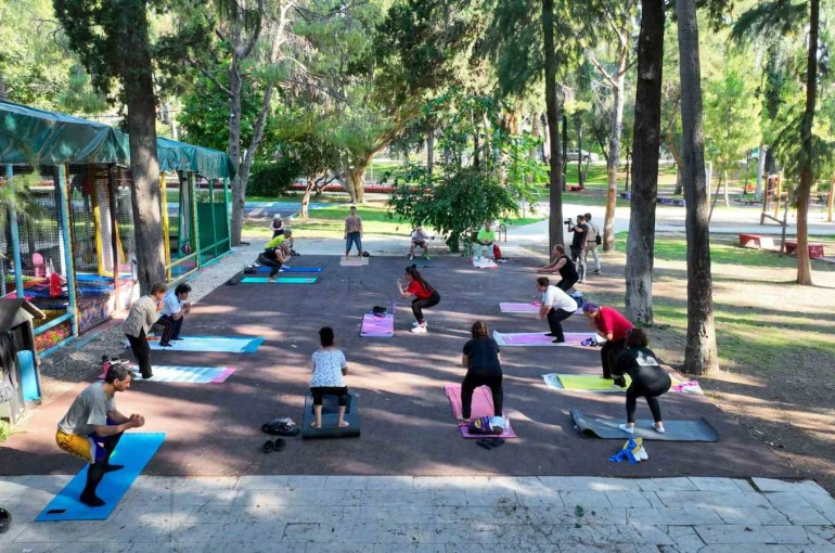 Antalyalılar güne sporla enerjik başlıyor 