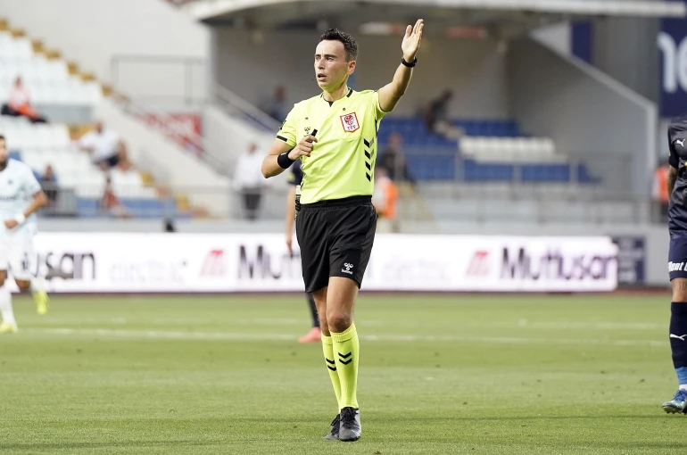 Antalyaspor - Konyaspor maçında düdük Taşkınsoy’un