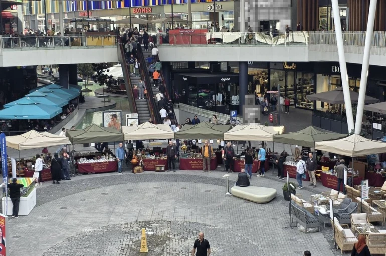 Antikacılardan tepki: "Festivalin iptaliyle dolandırıcı durumuna düşürüldük" 