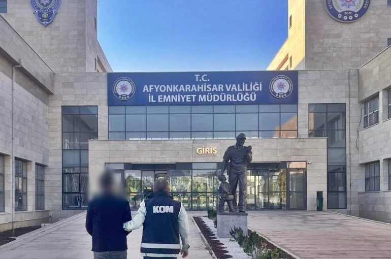 Aranan şahıs polis tarafından yakalandı